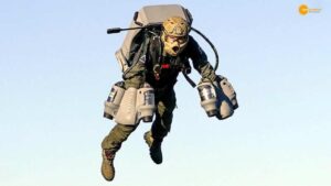 Read more about the article Indian Army के जवान फाइटर प्लेन की तरह हवा में उड़ेंगे, एयरबोर्न ट्रेनिंग स्कूल में जेटपैक सूट का परीक्षण
