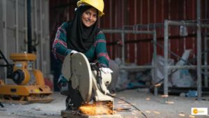 Read more about the article Empowering women as electricians: Breaking barriers and building dreams