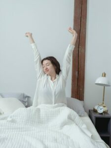 Read more about the article सर्दी में सुबह जल्दी उठना है मुश्किल ? तो ये 7 टिप्स आपके काम आएंगे