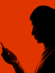 Read more about the article 8 Tips to Break Free from Doomscrolling & Live Fully