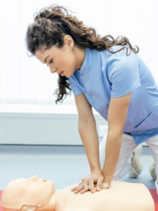 Read more about the article क्या है सीपीआर देने का सही तरीका?