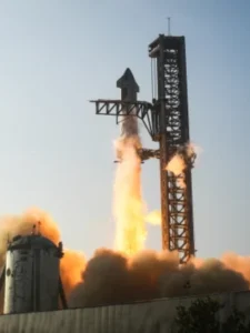 Read more about the article SpaceX’s Starship: A Historic Achievement in Space Exploration