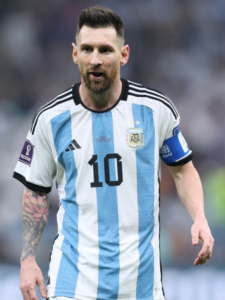 Read more about the article Lionel Messi: A Masterclass in Age-Defying Football