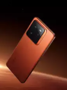 Read more about the article Realme GT 7 Pro: Redefining Flagship Smartphones – Live Launch Today!