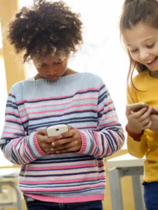 Read more about the article Australia’s Proposed Social Media Ban for Children Under 16