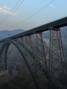 Read more about the article क्या है चिनाब पुल की खासियत?