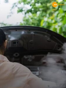 Read more about the article Car Engine Overheating से बचने के Smart Tips
