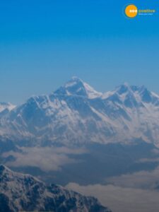 Read more about the article Clear skies and reduced pollution allowed residents to see the world’s highest peak.