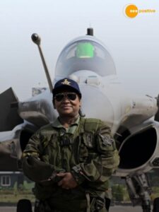 Read more about the article “भारत की राष्ट्रपति का रफ़ाल उड़ान”