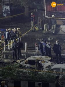 Read more about the article दिल्ली फिर दहली — लाल क़िला के पास धमाका!