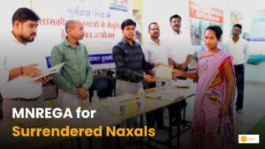 Read more about the article Surrender Naxals: कैसे बदल रही आत्मसमर्पित नक्सलियों की जिंदगी?
