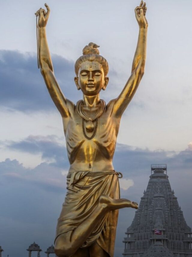 Akshardham’s 108-Foot Neelkanth Varni Statue: The Divine Story Behind the World’s Largest Hindu Temple Icon