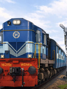 Read more about the article Why Indian Trains Have Different Colours And Meanings: भारतीय ट्रेनों के अलग-अलग रंगों का क्या है मतलब?